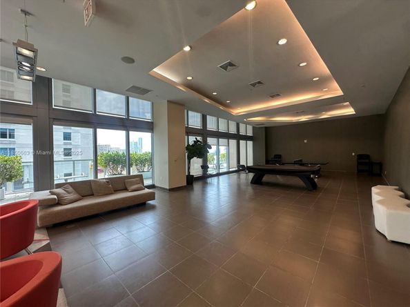 79 SW 12th St 2809S, Miami FL 33130