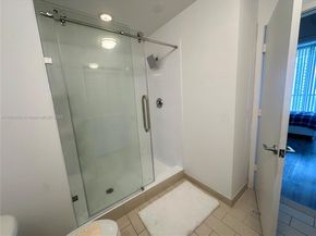 79 SW 12th St 2809S, Miami FL 33130