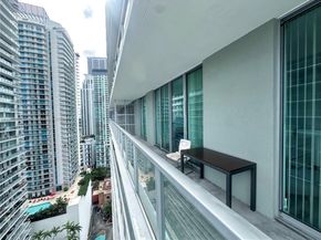 79 SW 12th St 2809S, Miami FL 33130