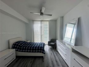 79 SW 12th St 2809S, Miami FL 33130