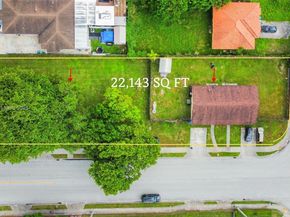 18095 SW 104th Ave, Miami FL 33157