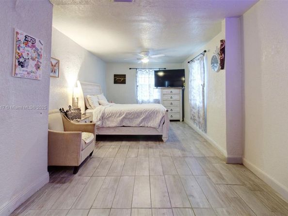 18095 SW 104th Ave, Miami FL 33157
