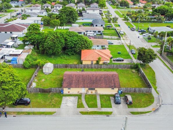 18095 SW 104th Ave, Miami FL 33157