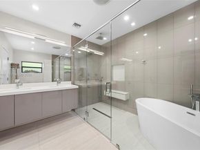 3141 N Bay Rd, Miami Beach FL 33140
