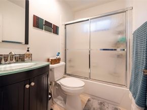 1426 Seagrape Cir, Weston FL 33326