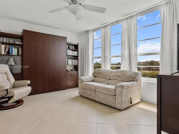 3150 N Course Ln 402, Pompano Beach FL 33069