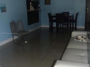 4200 NW 3rd Ct 241, Plantation FL 33317