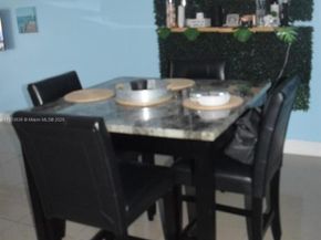 4200 NW 3rd Ct 241, Plantation FL 33317