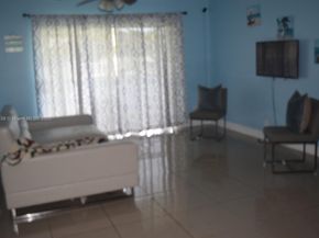 4200 NW 3rd Ct 241, Plantation FL 33317