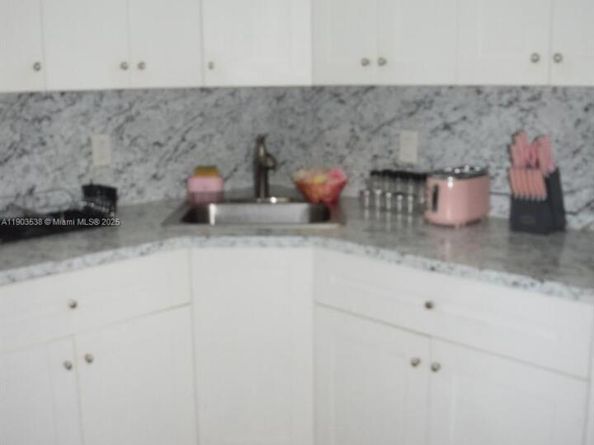 4200 NW 3rd Ct 241, Plantation FL 33317