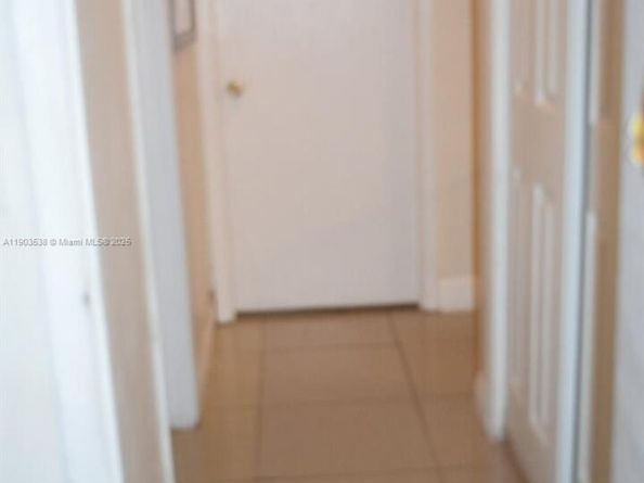 4200 NW 3rd Ct 241, Plantation FL 33317