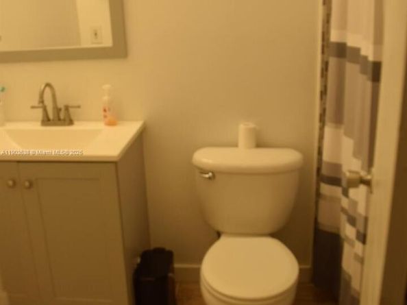 4200 NW 3rd Ct 241, Plantation FL 33317