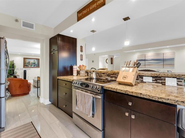 1201 S Ocean Dr 1206S, Hollywood FL 33019