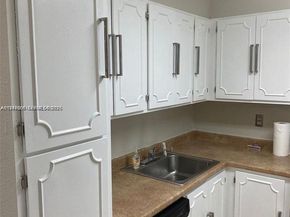 6700 Cypress Rd 409, Plantation FL 33317