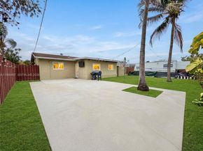 2498 NW 98th Ln, Sunrise FL 33322