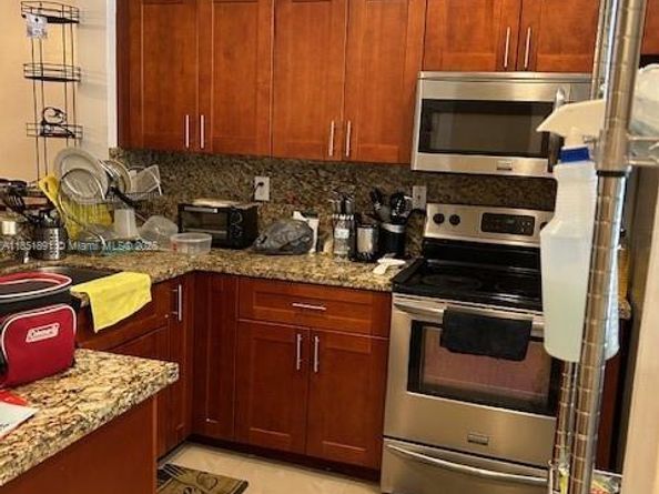 14224 SW 121st Pl 4, Miami FL 33186