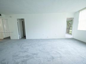 1400 Saint Charles Pl 222, Pembroke Pines FL 33026