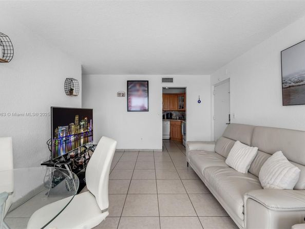 8307 SW 142nd Ave E104, Miami FL 33183