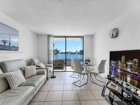 8307 SW 142nd Ave E104, Miami FL 33183