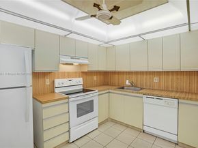 2500 Parkview Dr 2408, Hallandale Beach FL 33009