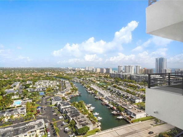 2500 Parkview Dr 2408, Hallandale Beach FL 33009