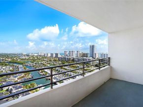 2500 Parkview Dr 2408, Hallandale Beach FL 33009