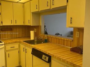 1101 Colony Point Cir 318, Pembroke Pines FL 33026