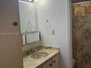 1101 Colony Point Cir 318, Pembroke Pines FL 33026