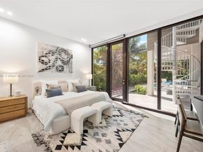 521 Holiday Dr, Hallandale Beach FL 33009