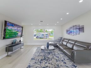 1380 SW 56th Ave, Plantation FL 33317