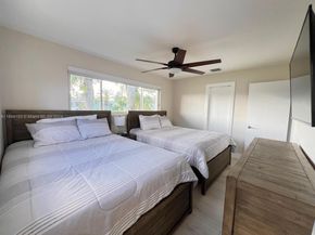 1380 SW 56th Ave, Plantation FL 33317