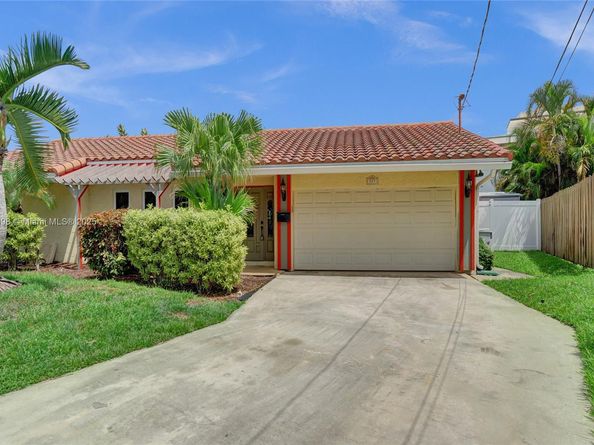 571 SE 11th St, Pompano Beach FL 33060