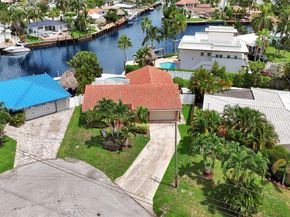 571 SE 11th St, Pompano Beach FL 33060