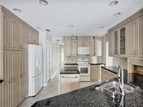 571 SE 11th St, Pompano Beach FL 33060