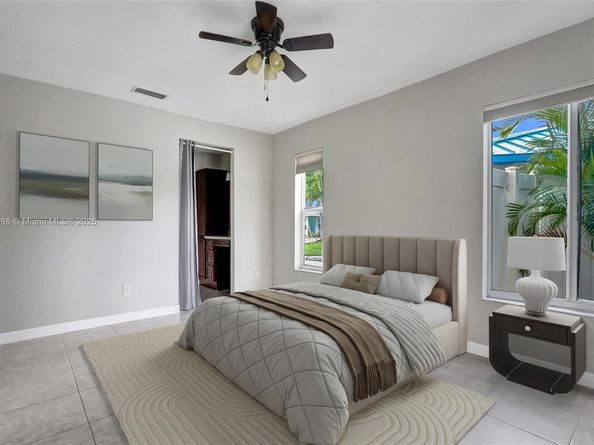 571 SE 11th St, Pompano Beach FL 33060