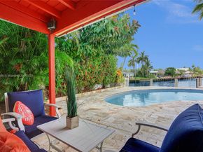 571 SE 11th St, Pompano Beach FL 33060