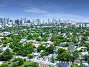 337 NW 48th St, Miami FL 33127