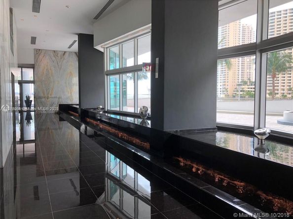 325 NE Biscayne Blvd 1923, Miami FL 33131