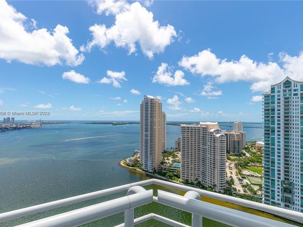325 NE Biscayne Blvd 1923, Miami FL 33131