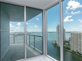 325 NE Biscayne Blvd 1923, Miami FL 33131