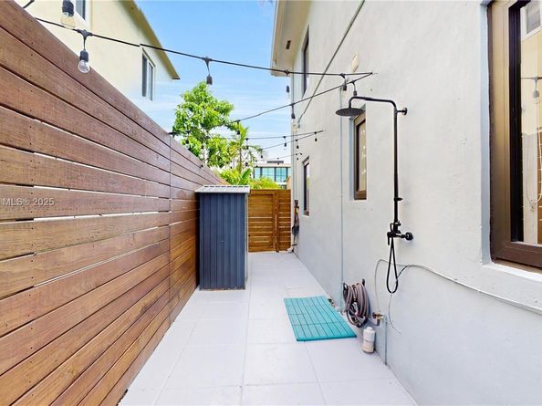 702 86th Street, Miami Beach FL 33141