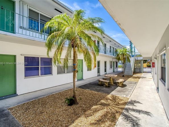 1824 Monroe St 10, Hollywood FL 33020