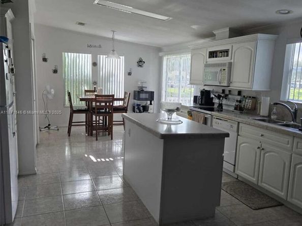 10550 W State Road 84 lot #383, Davie FL 33324
