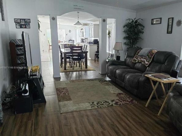 10550 W State Road 84 lot #383, Davie FL 33324