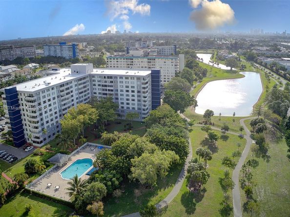 4350 Hillcrest Dr 118, Hollywood FL 33021