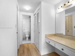 4350 Hillcrest Dr 118, Hollywood FL 33021