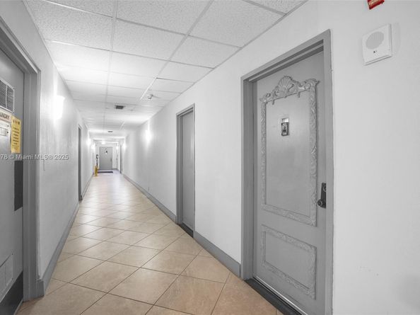 4350 Hillcrest Dr 118, Hollywood FL 33021