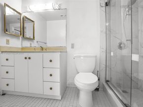 4350 Hillcrest Dr 118, Hollywood FL 33021