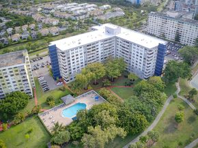4350 Hillcrest Dr 118, Hollywood FL 33021