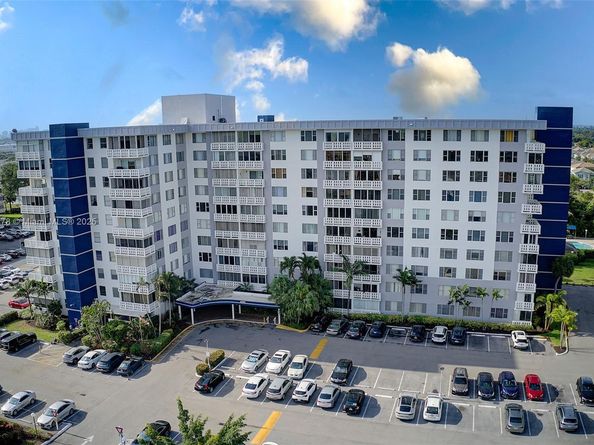 4350 Hillcrest Dr 118, Hollywood FL 33021